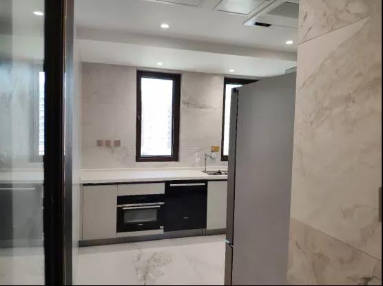 廚房裝修設(shè)計(jì)效果圖:這樣設(shè)計(jì)裝修太實(shí)用 廚房裝修設(shè)計(jì)效果圖:這樣設(shè)計(jì)裝修太實(shí)用